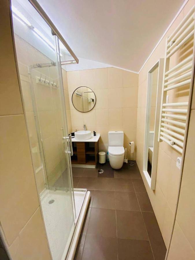 Private Room Trafaria Exterior photo